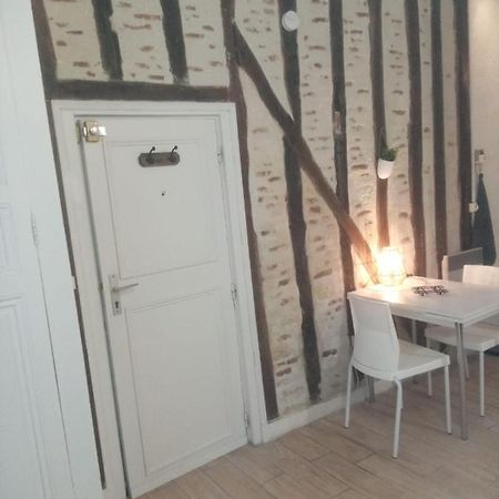 Les Amandiers Apartment Tours Luaran gambar