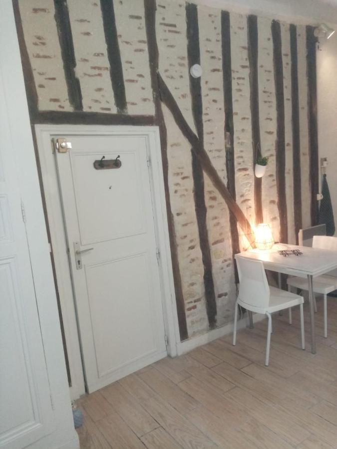 Les Amandiers Apartment Tours Luaran gambar